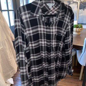 old navy black and white plaid shirt